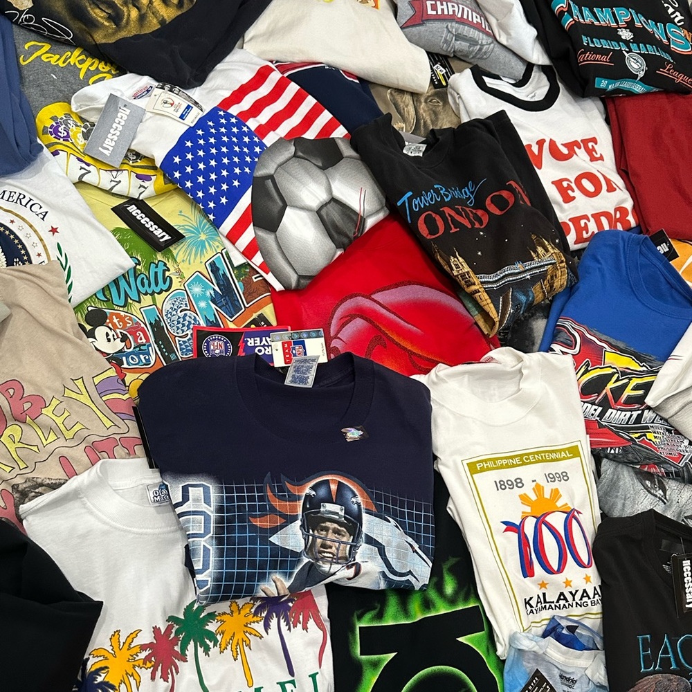 5 Graphic T-Shirt Lot Random VTG Sports Bands Movies Pop Culture Streetwear euc